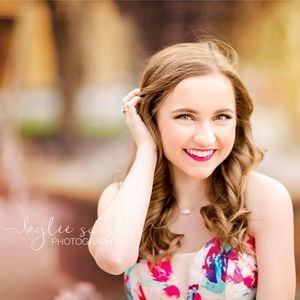 Meet your Posher, Avery